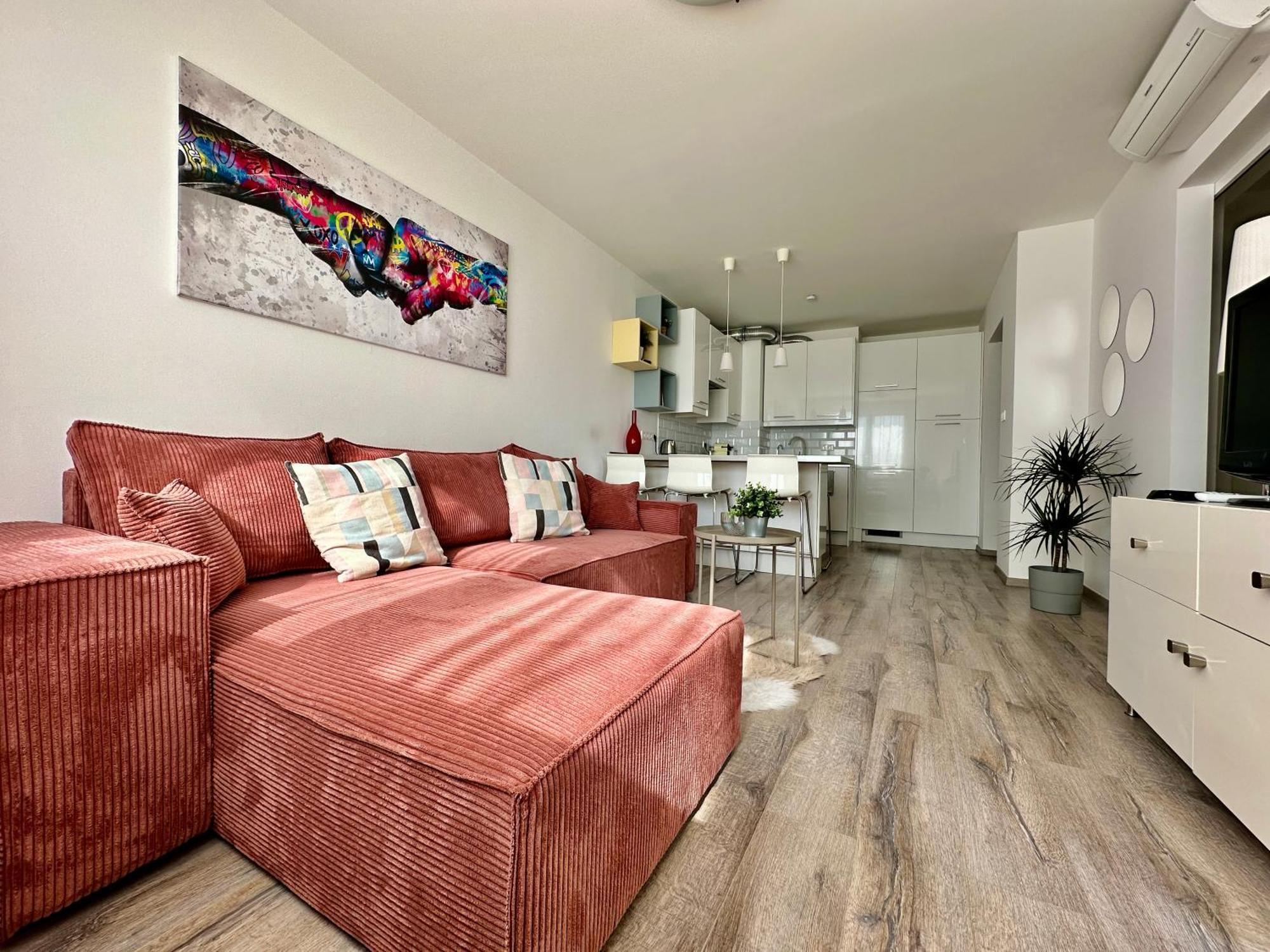 City Break Apartment - Private Garage, Ac, Balcony Budapest Exterior foto